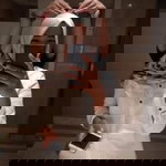 Bela Apriana profile icon