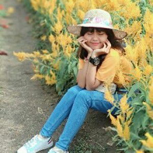 Dewi Lastari profile icon