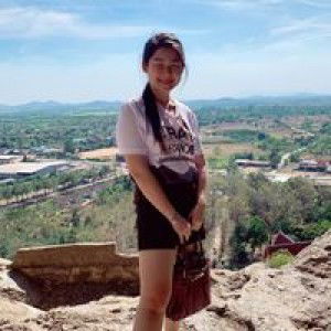 MafOnz Emily Arunamornpaisan profile icon