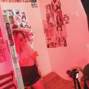 Aine Tomas profile icon