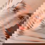 Tya Fitriasari profile icon