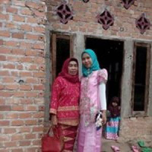 Tri Novri profile icon