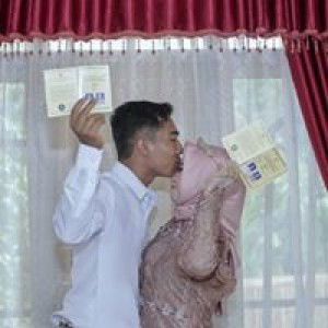 Yosi Vivi Antika profile icon