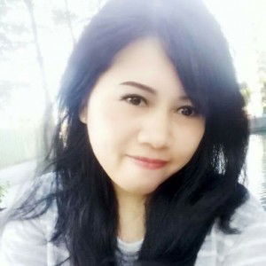 Reni Ambar profile icon