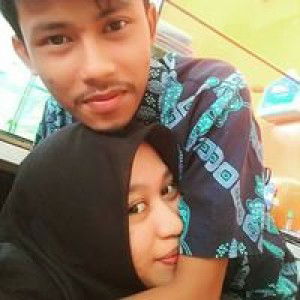 Elly Marwati profile icon