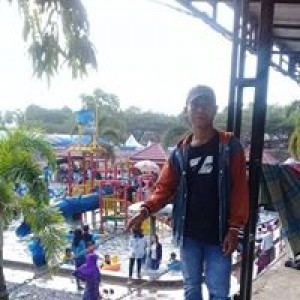 Basri Andi Fitriani profile icon