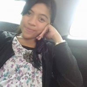 Tita Wahyu profile icon