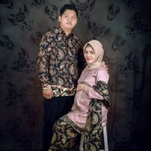 Yuli Ratnasari profile icon