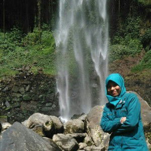 elvi husna A profile icon