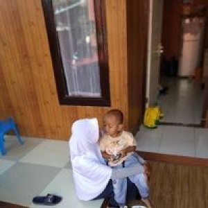 Indah Susanti profile icon