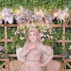 Novi Tria Arinda profile icon