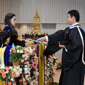 Thammanoon Chaengsiri profile icon