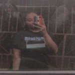 ถ้ารักก็ดูเเล ไม่เเคร์ก็ทิ้งไป. profile icon