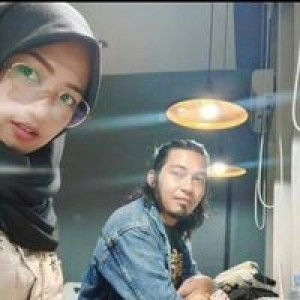 Putri Novitasari profile icon