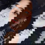 Bella Deviana profile icon