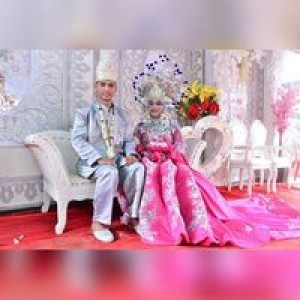 Dwi Puji Lestari profile icon