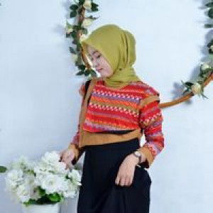 Fitriana Nur profile icon