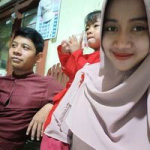 Siti Kholifah profile icon