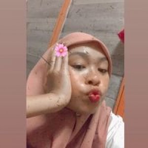 Nur Adylaa profile icon