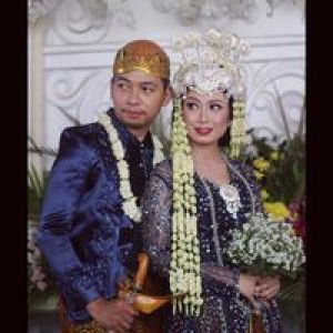 Essy Putri Dwiutami profile icon