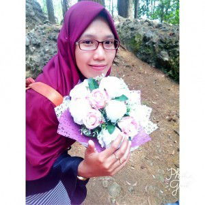 Iis Islamiyati profile icon