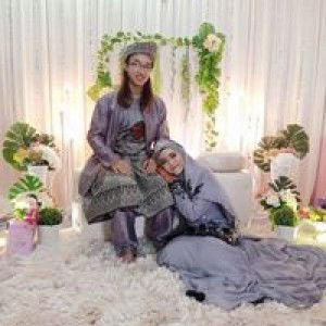 Nur Amalin profile icon