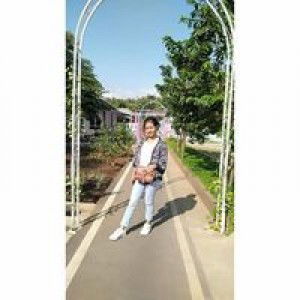 Selly Sagita profile icon