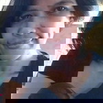 Dhecia Putri Safitri profile icon
