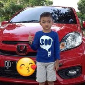 Whika Wilyasari profile icon