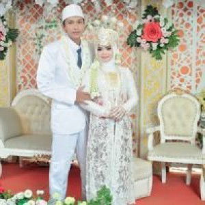 Uswatun Khasanah profile icon