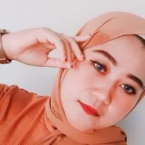 Riski Indriani profile icon