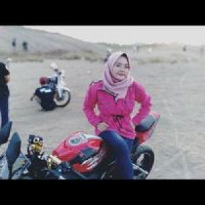 Ella Vallen profile icon