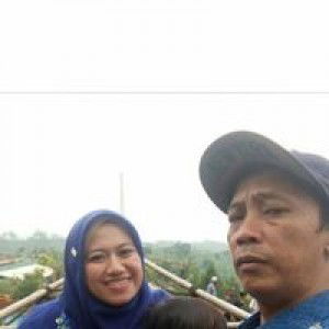 Ratna Komalasari profile icon