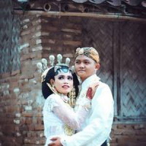 Ratna Dewi Puspittasari profile icon