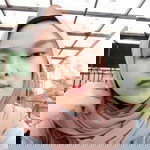 Laila Sarii profile icon