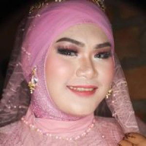 Hesti Diana profile icon