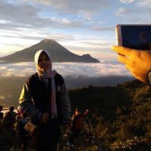 Nisa El-Khudy profile icon