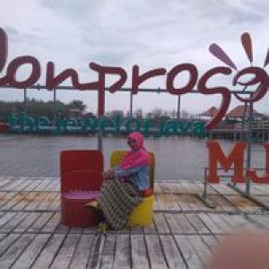 Syuzan Novieta profile icon