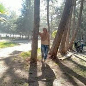 Dewi Mustika profile icon