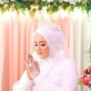 Selis Triani profile icon