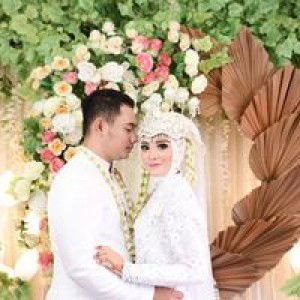 Reny Ananta Lestari profile icon