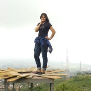 Eva Ester fanny profile icon