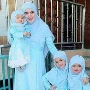 Ukhtie Ukhtie profile icon