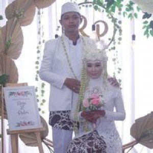 Putri Darmayanti profile icon