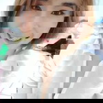 Priya Poomthong profile icon