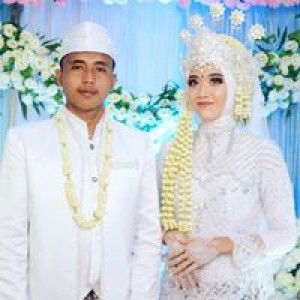 Evi Liana Fitri profile icon