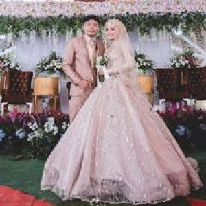 Evi Novitasari profile icon