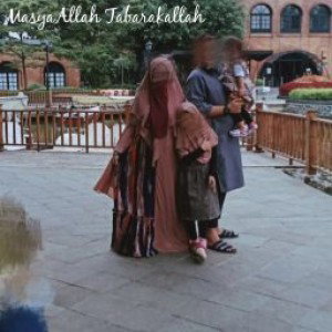 Ayuby Nirmala Fely profile icon