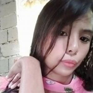 Resia Mae Valdez profile icon