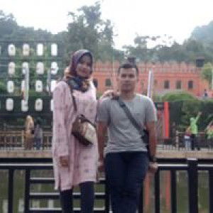 Rhien Riani profile icon